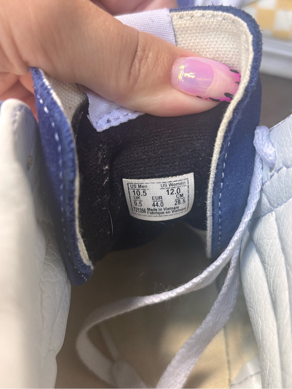 Vans - Picture 4 of 4